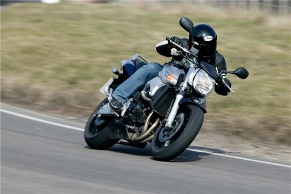 Road Test: CB600F v Z750 v GSR600 v FZ6