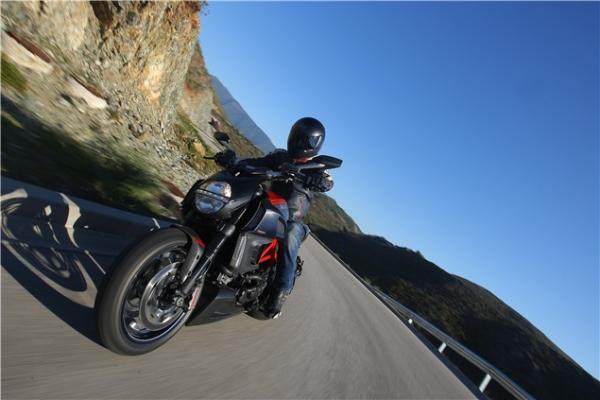 Ducati Diavel Carbon review