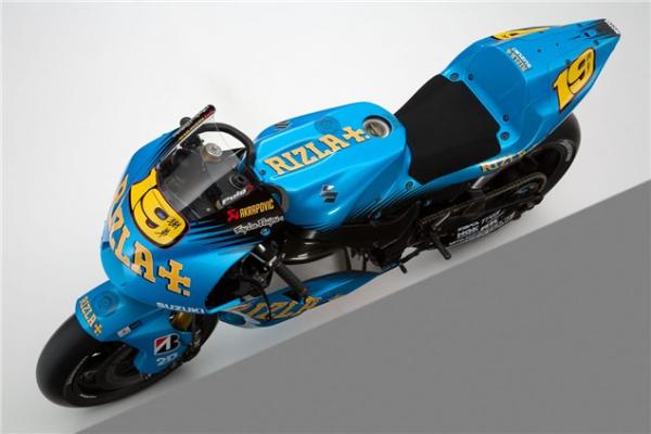 Rizla Suzuki unveil 2011 GSV-R