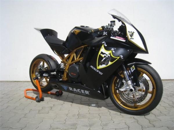 KTM RC8-based RC690 supermono