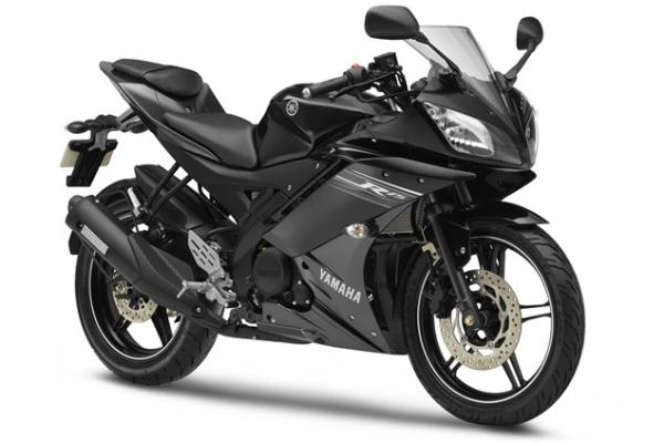 Yamaha's much delayed R15 surfaces