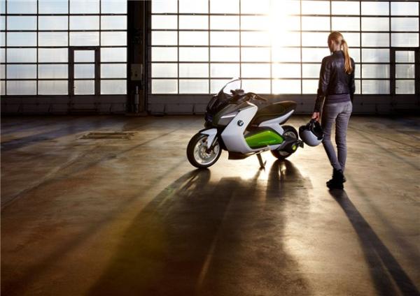 BMW Electric Scooter concept unveiled