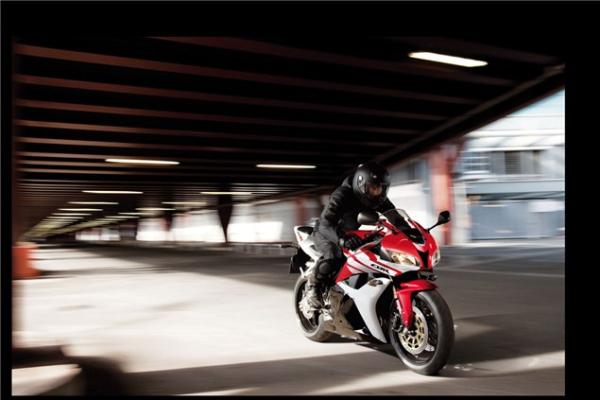 2012 Honda CBR600RR revealed