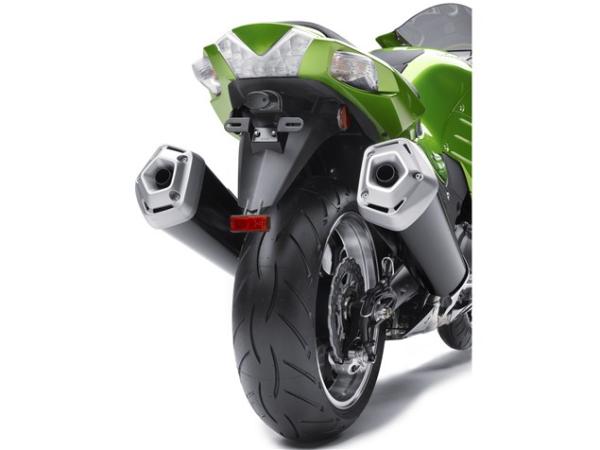 Kawasaki ZZR1400 official image gallery