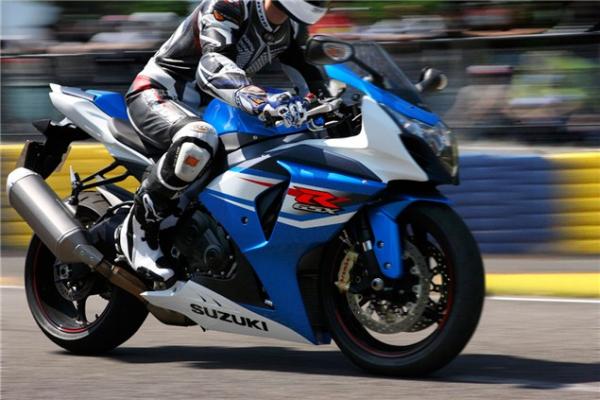 2012 Suzuki GSX-R1000 revealed