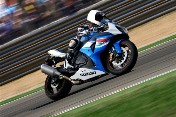 2012 Suzuki GSX-R1000 revealed