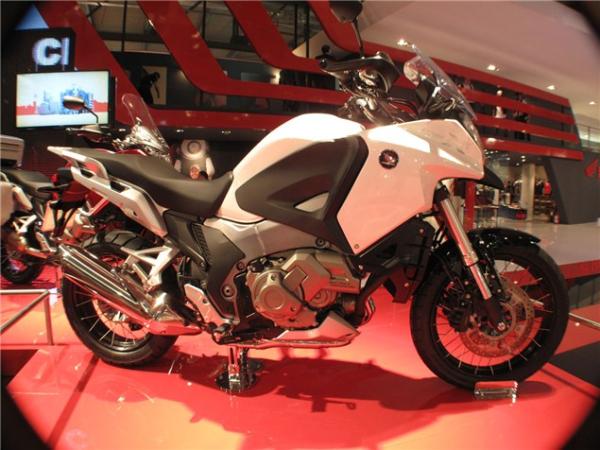 Milan: 2012 Honda VFR1200X Crosstourer