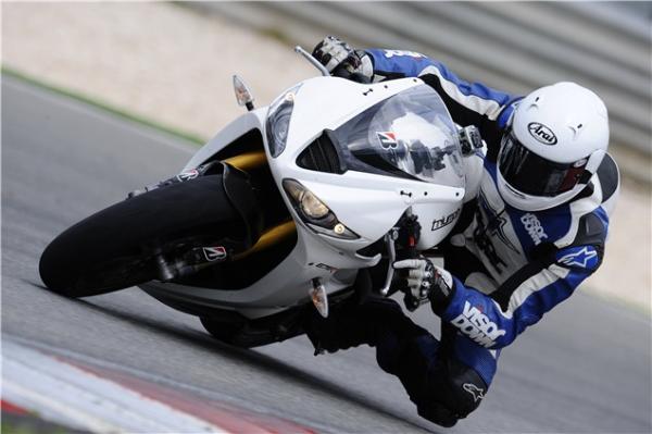 First ride: Triumph Daytona 675R track review