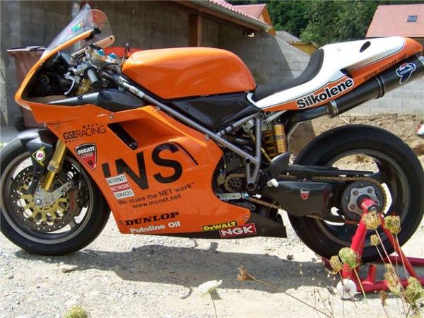 Bayliss' 996RS BSB winner for sale