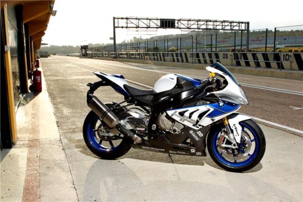 First Ride: BMW HP4 track review