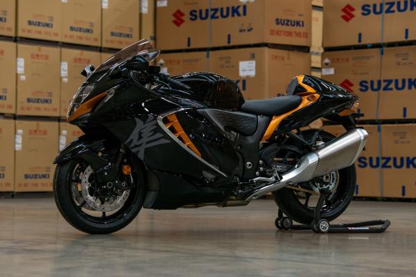 suzuki hayabusa static boxes 2021