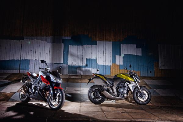 Real World Superbikes: Honda CB1000R v Kawasaki Z1000