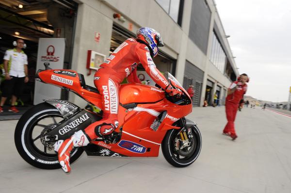 Stoner praises radical changes to Ducati GP10