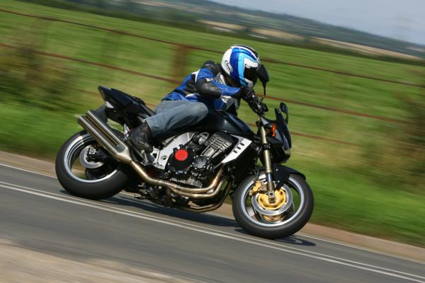 Triumph Speed Triple vs. Aprilia Tuono vs. Kawasaki Z1000