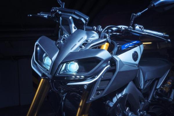 Yamaha MT-09 SP - closer look