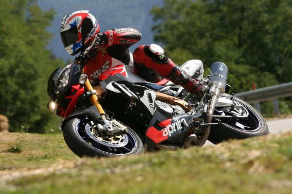 First Ride: 2007 Aprilia Tuono Factory