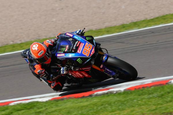 Mackenzie gets green light for Knockhill BSB return