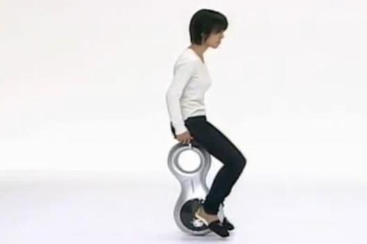 VIDEO: Honda unveil new personal transport device