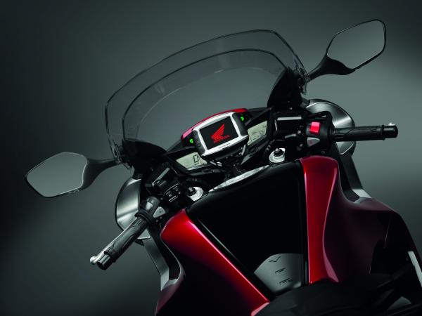 Honda VFR1200: More details emerge