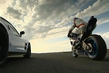 BMW S1000RR v 700BHP Corvette - test review