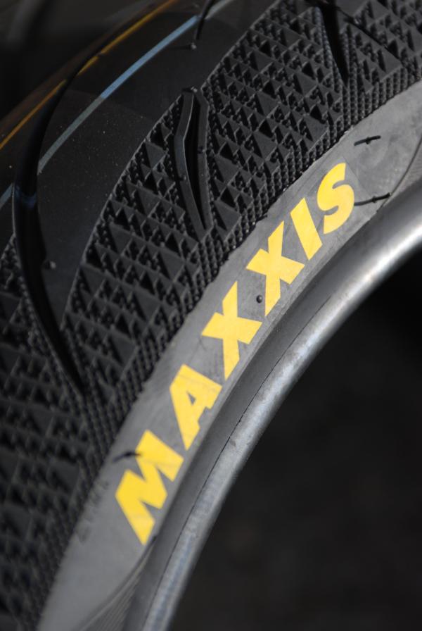 New Stuff: Maxxis Supermaxx Diamond