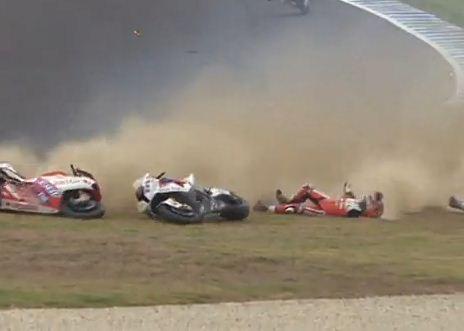 Crash compilation: 2010 Phillip Island WSB