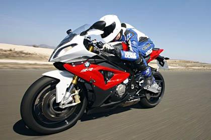 2011 BMW S1000RR vs. 2012 S1000RR track review