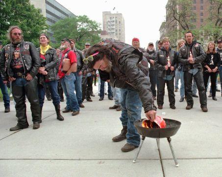 Michigan bikers: no more burning helmets