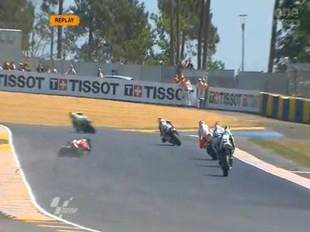 Alex de Angelis Le Mans Moto2 crash