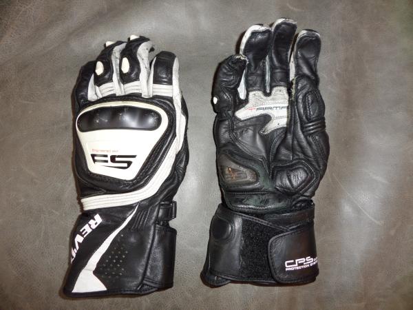 Used: REV'IT! Tarmac gloves review