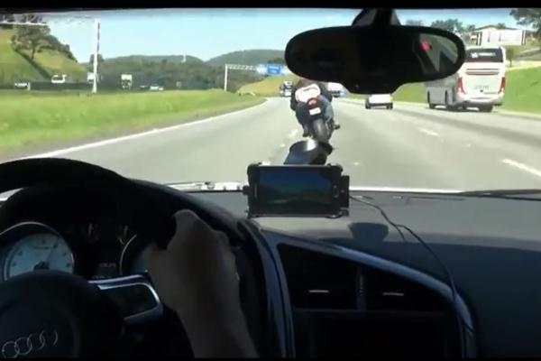 Video: Audi R8's 170mph motorway race with ZX-10R