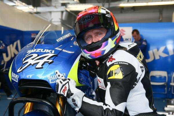 Kevin Schwantz tests Suzuki's MotoGP bike