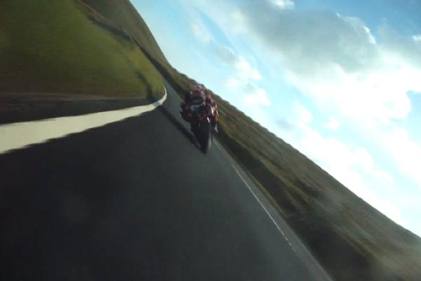 Video: William Dunlop and Ian Hutchinson race over the Mountain
