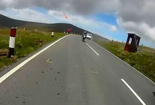 IOM TT: Multiple crashes at one corner caught on camera