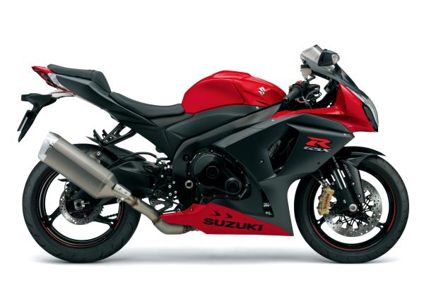 Suzuki slashes £400 off GSX-R1000