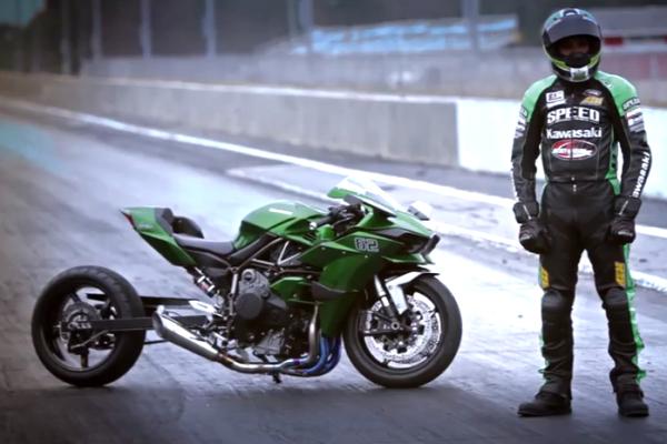 Kawasaki reveals one-off Ninja H2R drag bike