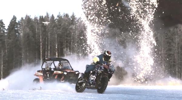 Drift battle on ice: GSX-R1000 vs Polaris buggy