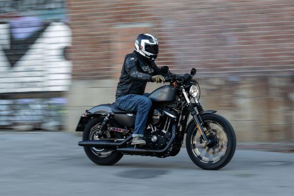Harley-Davidson Sportster Iron 883 review