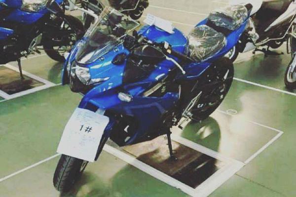 Suzuki Gixxer 250 spied