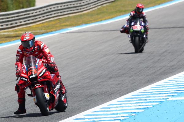 Francesco Bagnaia leads Fabio Quartararo, 2022 Spanish Grand Prix. - Gold and Goose.