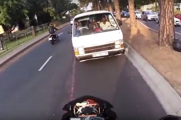 MET Police ram moped criminals