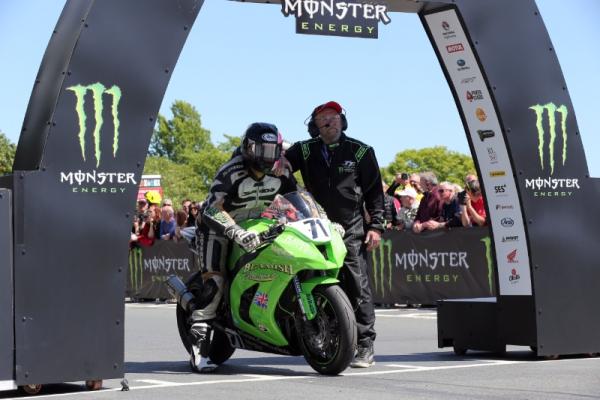 TT 2017: Davey Lambert has died