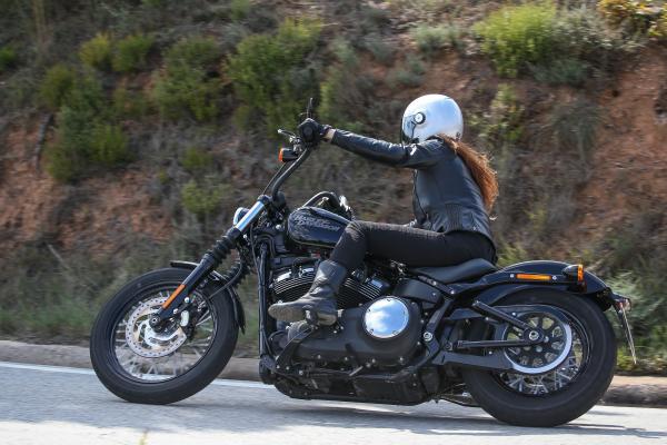 Harley-Davidson Street Bob 107 video review