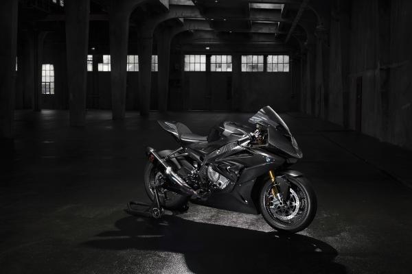 Here's BMW's promo video for the HP4 Race