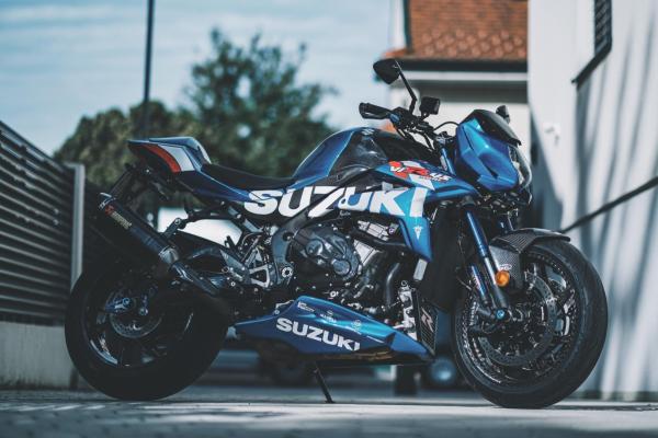 Suzuki Virus 1000