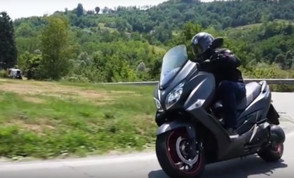 Suzuki Burgman 400 video review first ride 