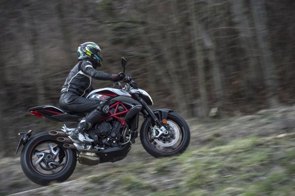 First ride: 2018 MV Agusta Brutale 800 RR 