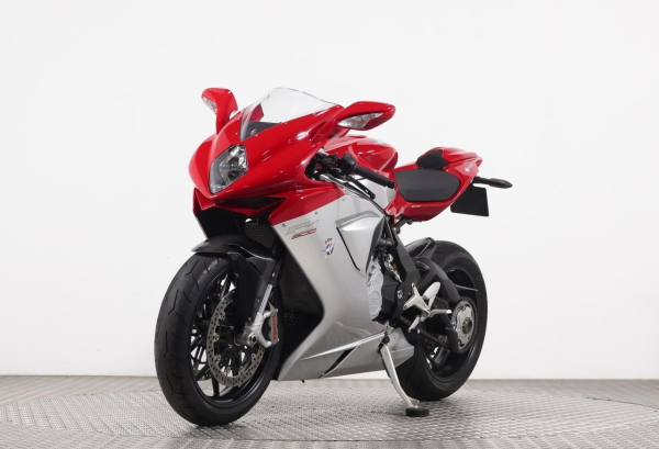 MV Agusta F3 800. - Superbike Factory