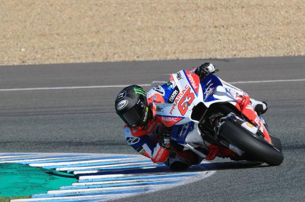 Top rookie Bagnaia 'mix of Lorenzo and Dovizioso'