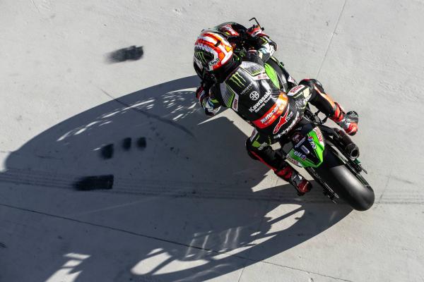 Rea leads van der Mark in chilly Assen FP1